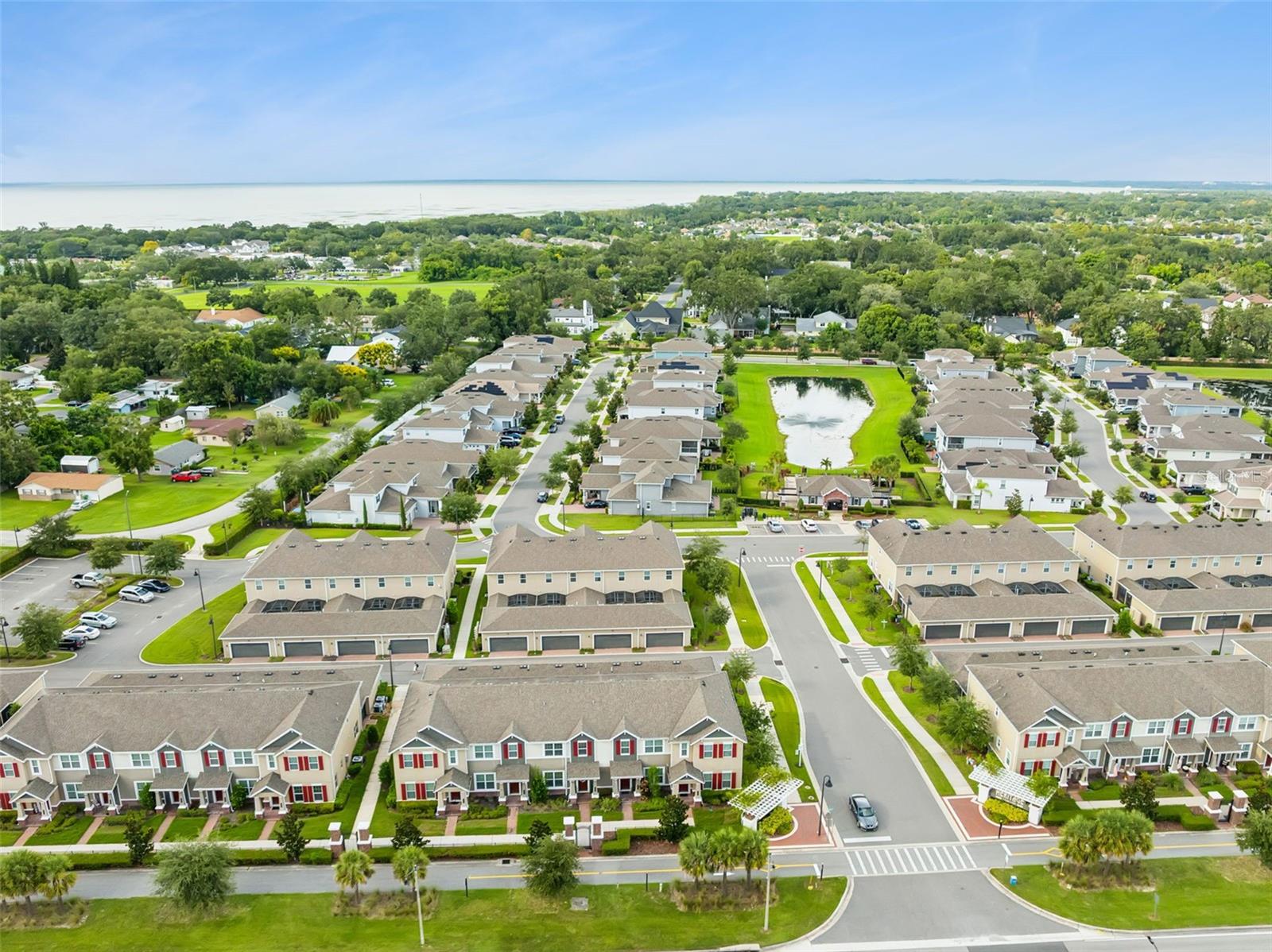 Image 49 of 61 For 647 Plant Street