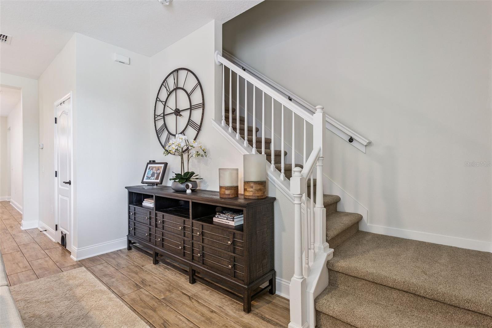 Image 5 of 61 For 647 Plant Street