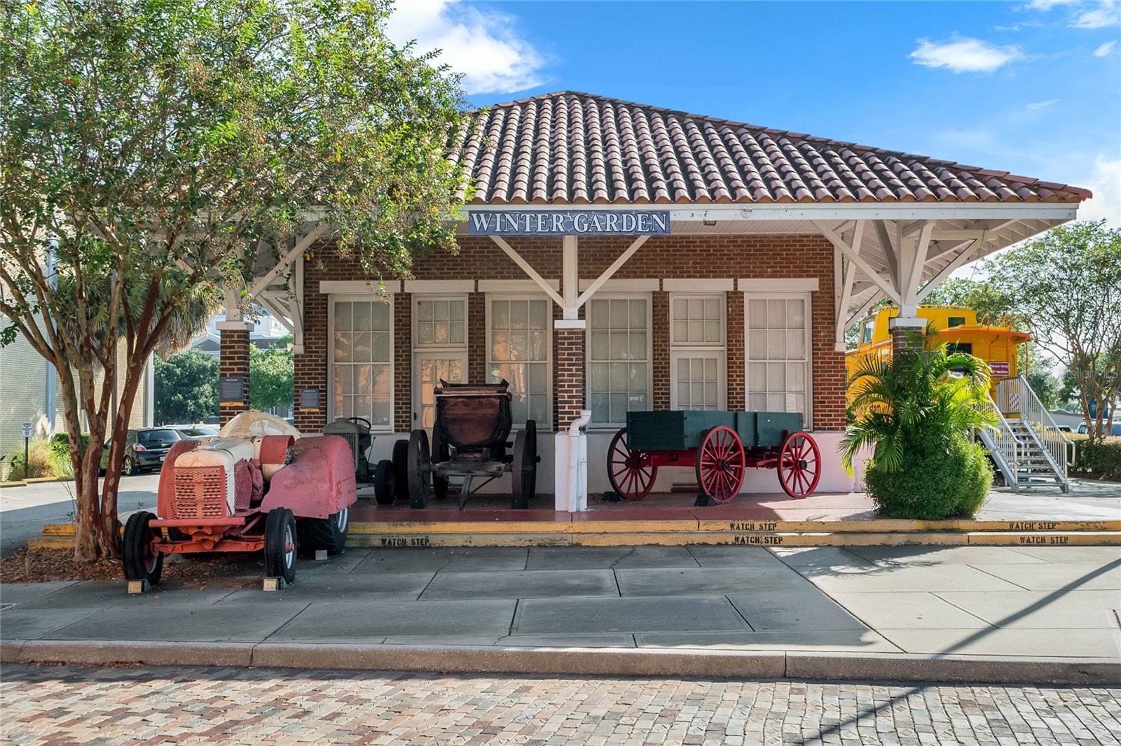 Image 60 of 61 For 647 Plant Street