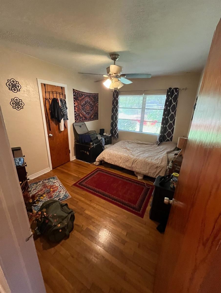 Image 11 of 21 For 2812 Pine Street