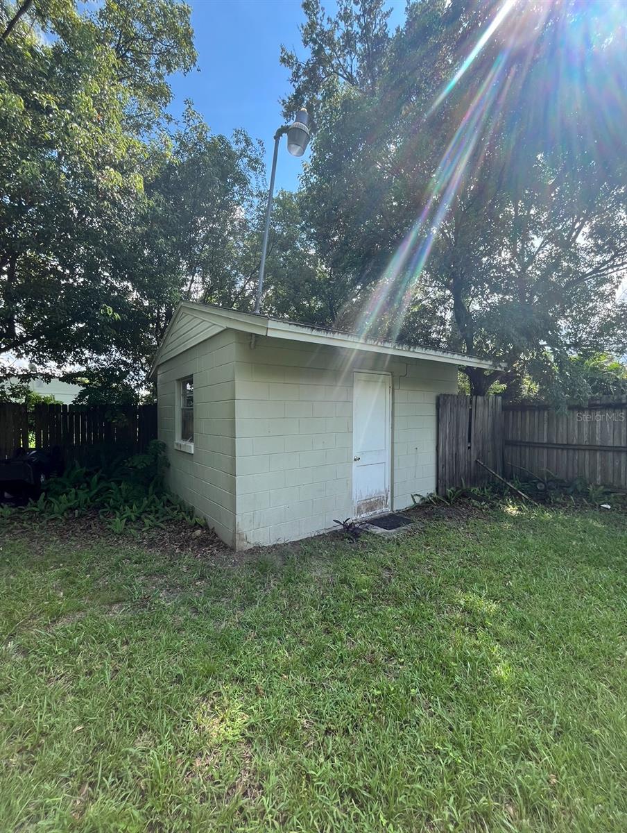 Image 18 of 21 For 2812 Pine Street