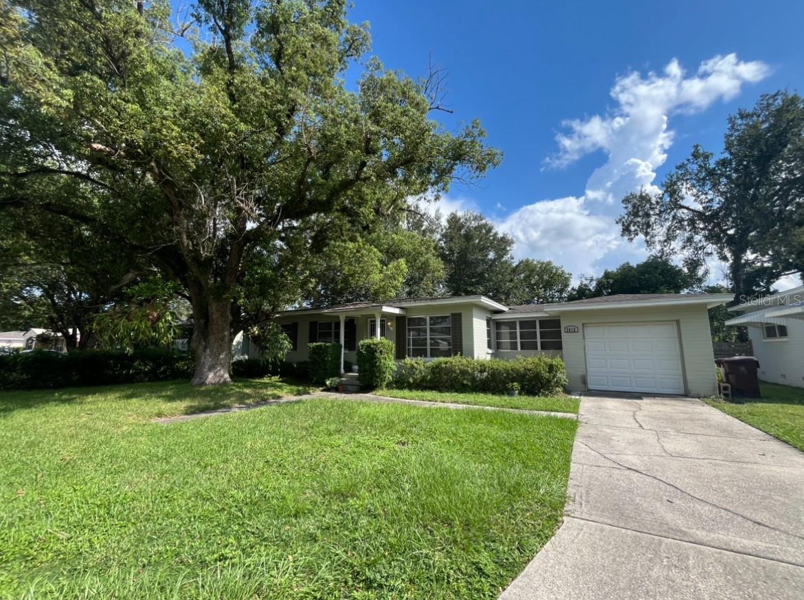 Image 3 of 21 For 2812 Pine Street