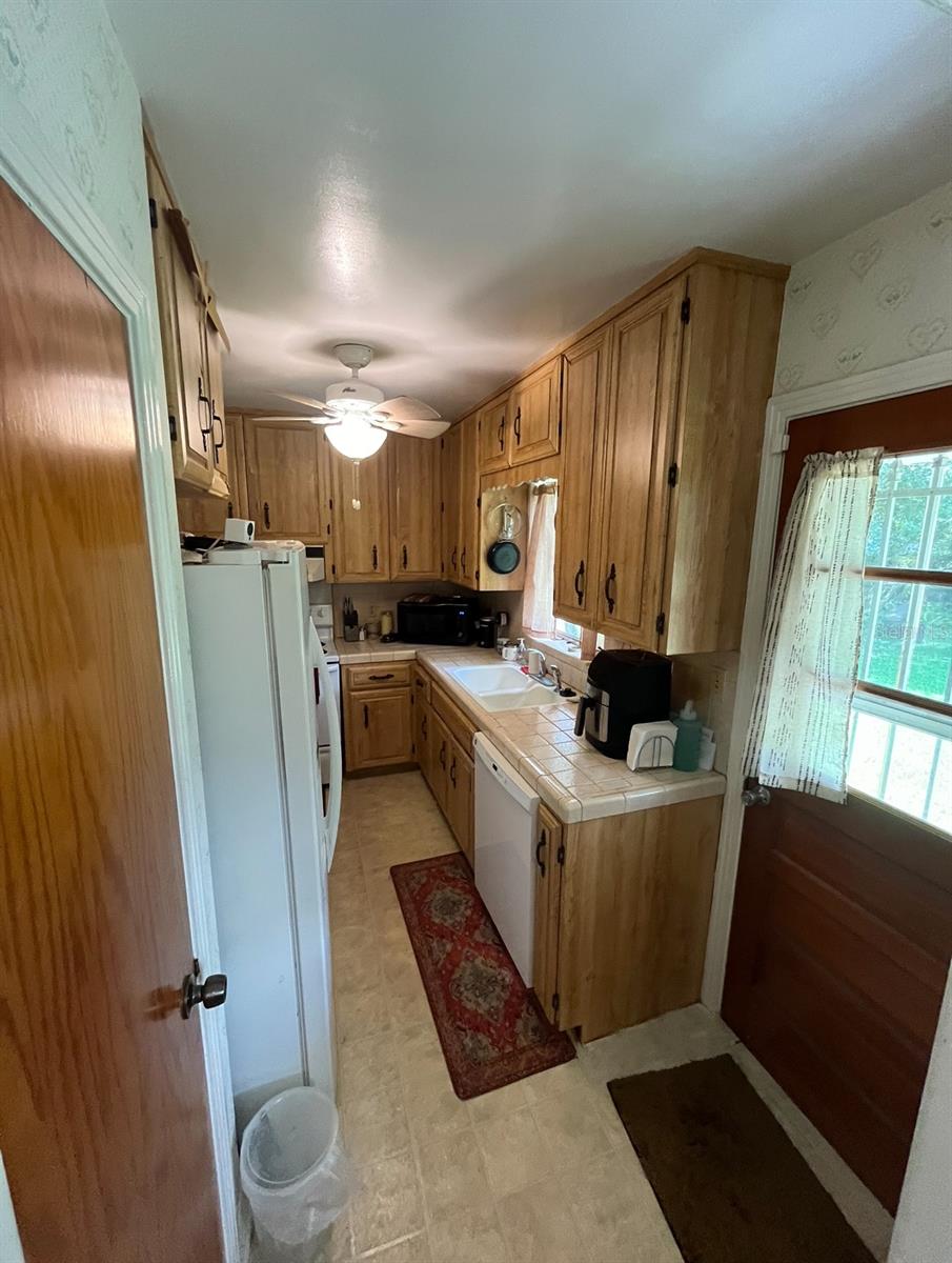 Image 8 of 21 For 2812 Pine Street