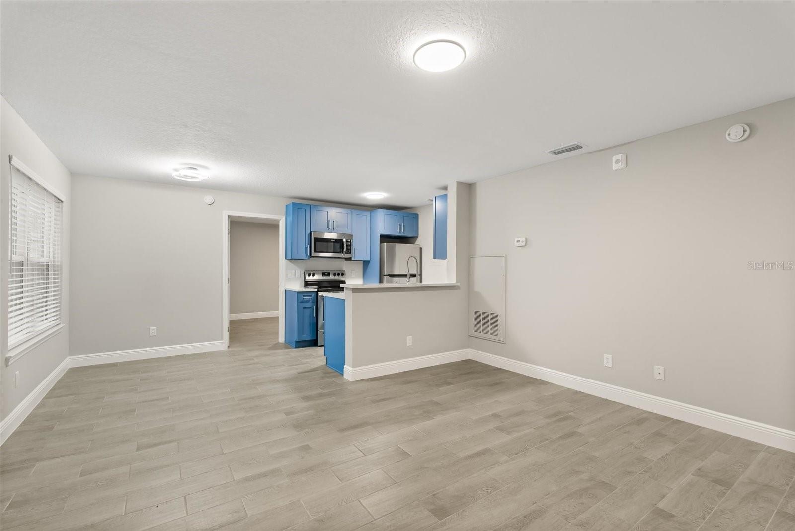Image 3 of 26 For 2592 Grassy Point Drive 104