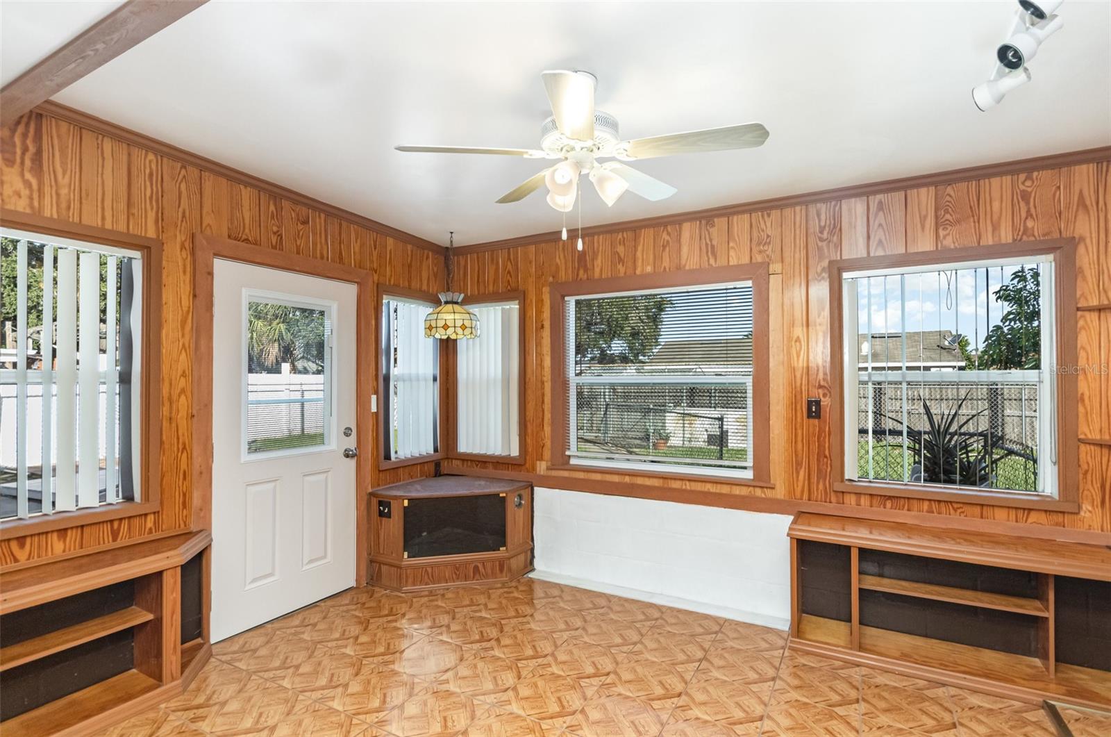 Image 12 of 30 For 317 Gait Court