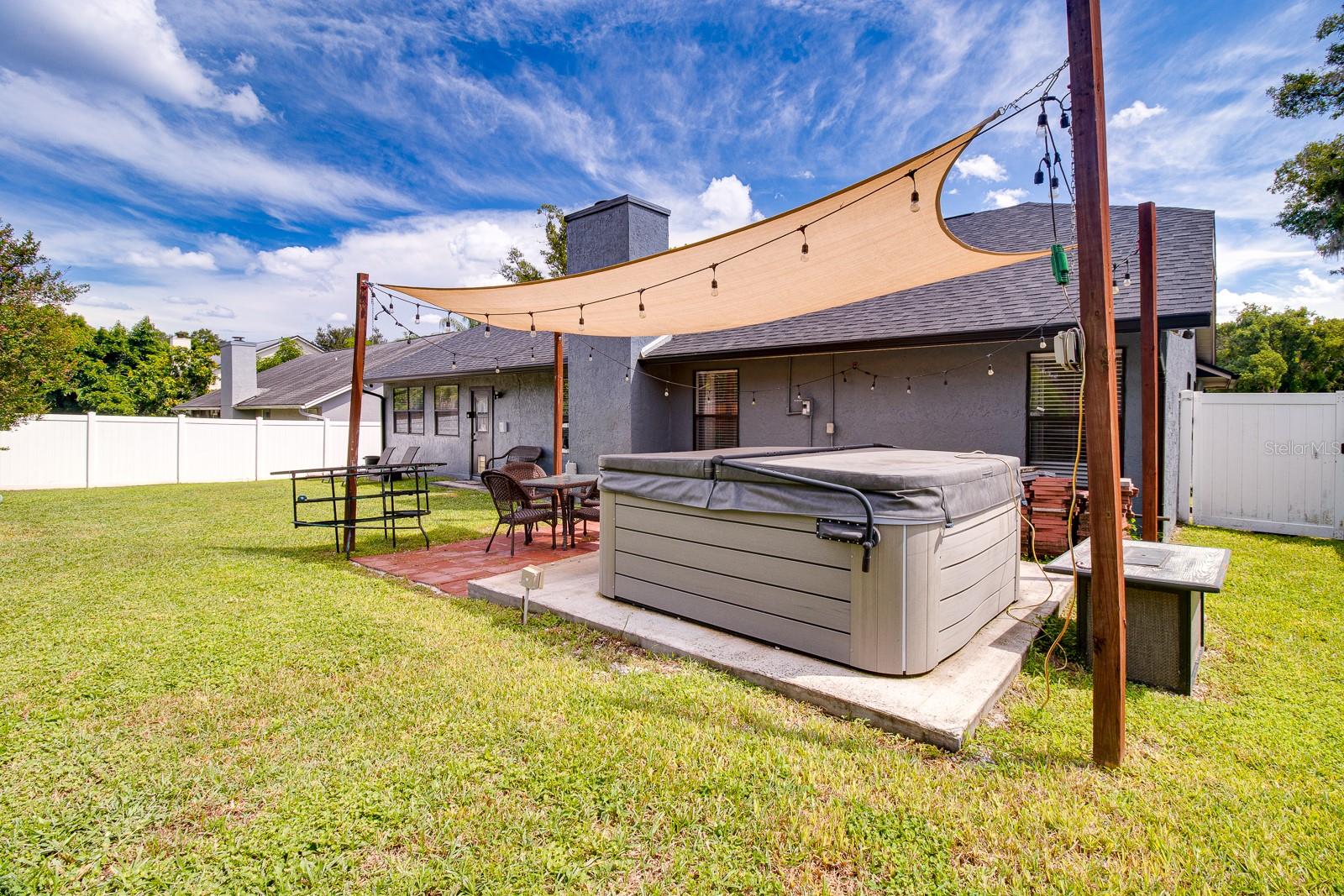 Image 28 of 47 For 653 Oak Hollow Way