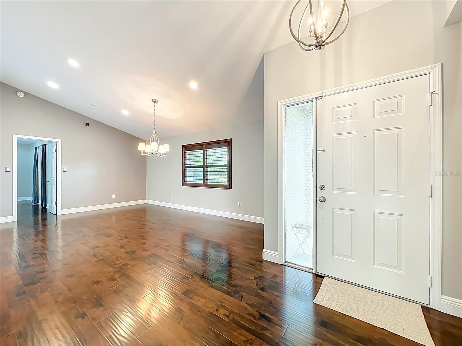 Image 5 of 61 For 9134 Sabal Palm Circle