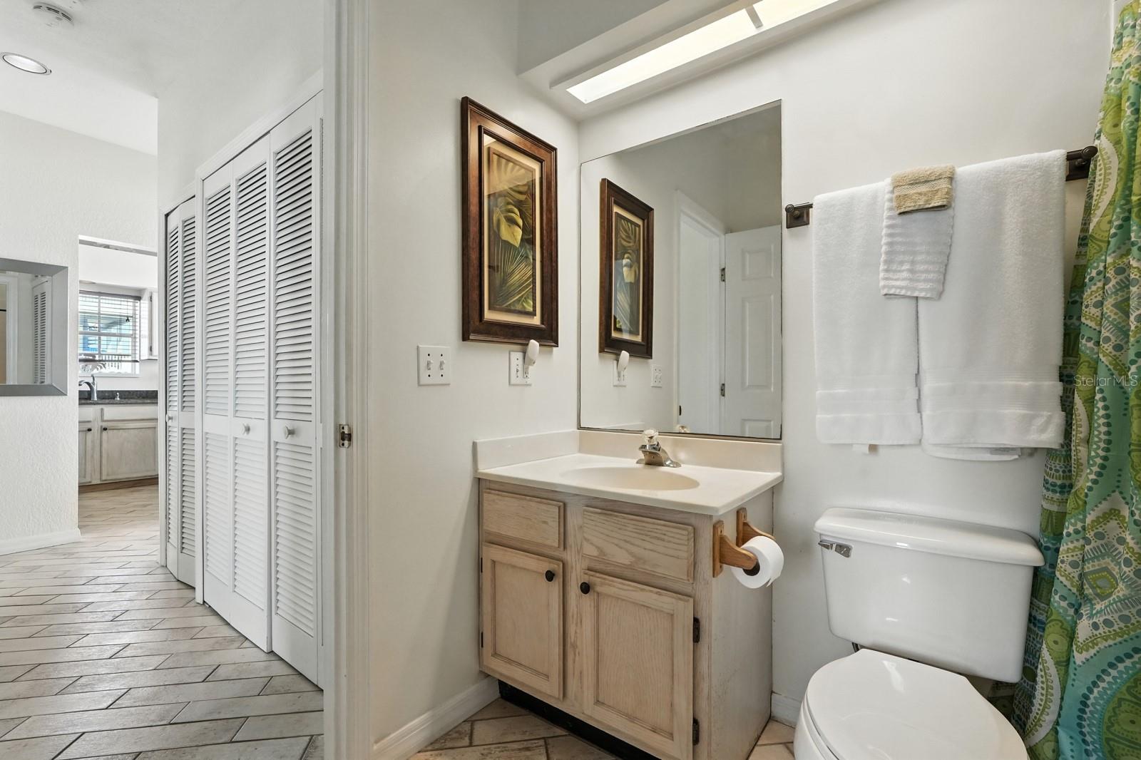 Image 14 of 34 For 6612 Atlantic Avenue 101