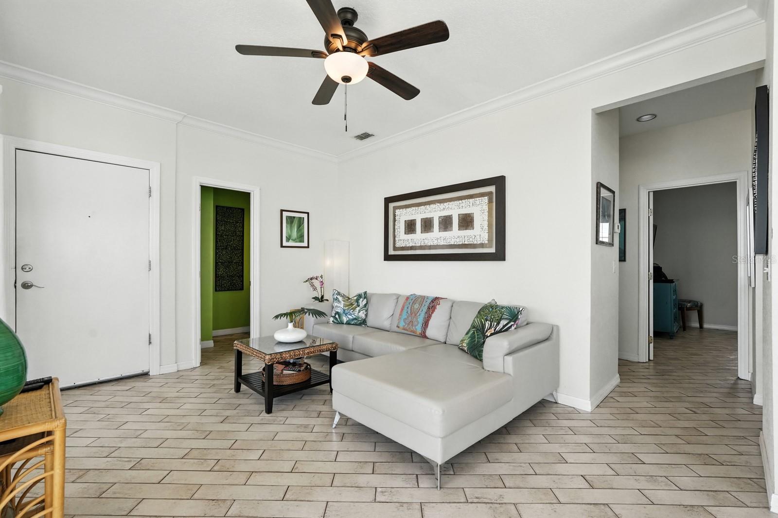 Image 4 of 34 For 6612 Atlantic Avenue 101