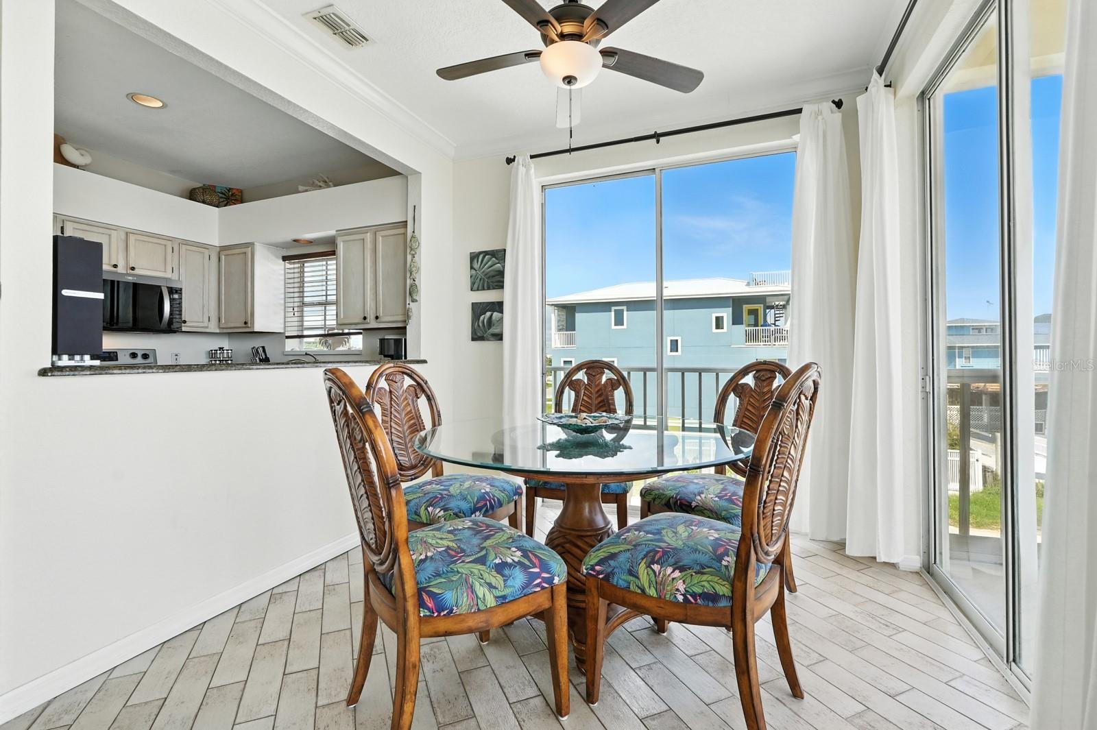 Image 8 of 34 For 6612 Atlantic Avenue 101