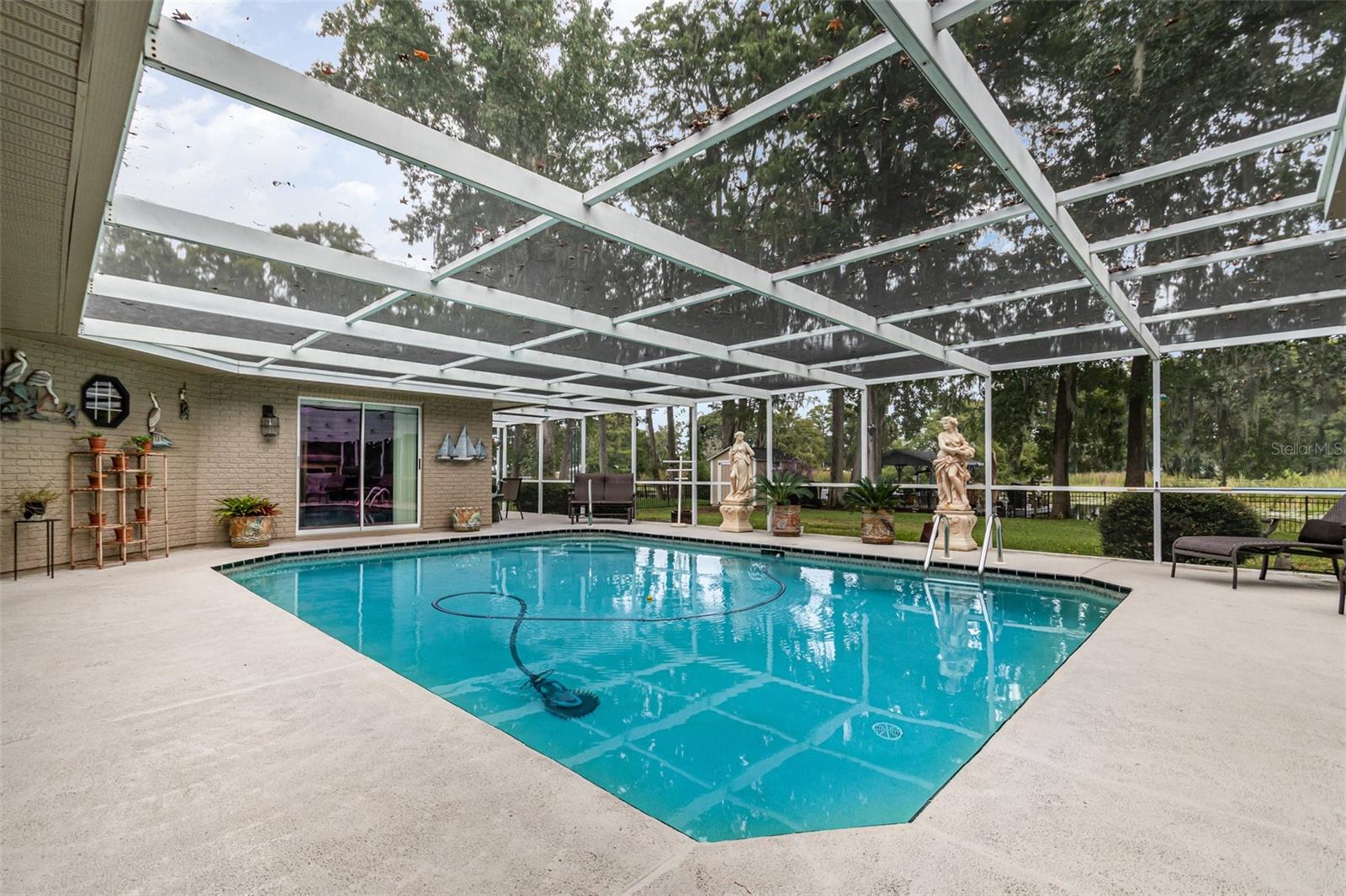 Image 26 of 31 For 10417 Cypress Road