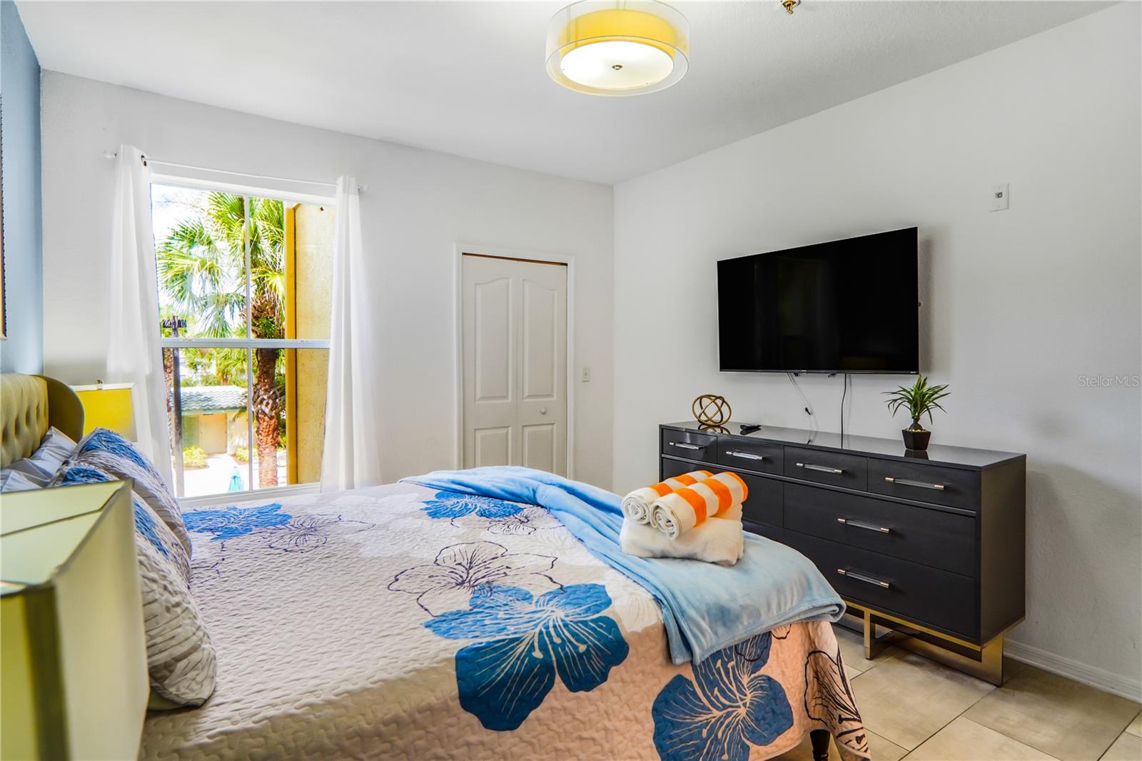 Image 14 of 44 For 8836 Dunes Court 208