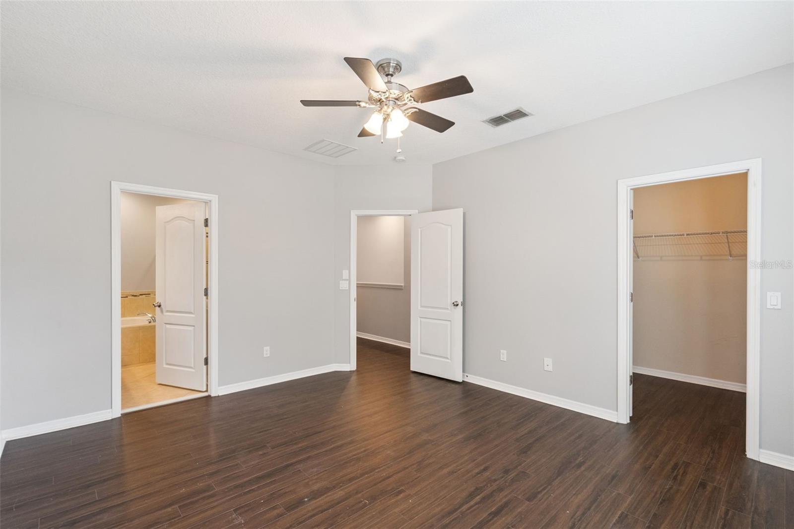 Image 18 of 33 For 241 Windflower Way