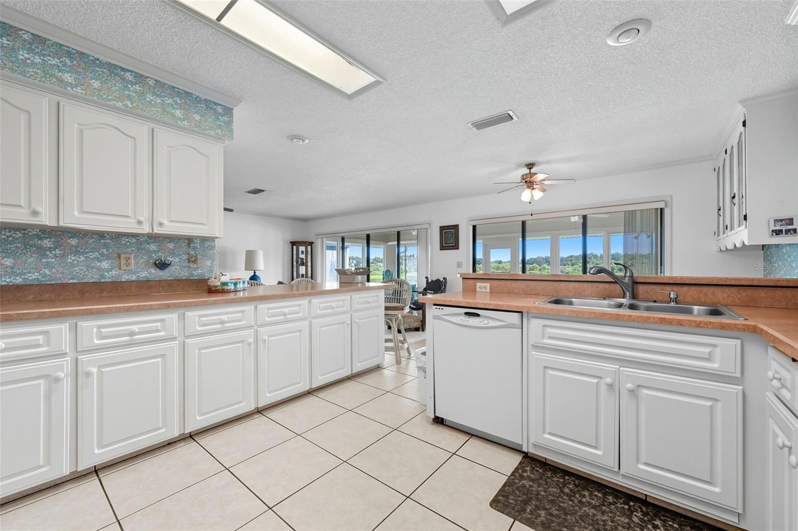 Image 14 of 34 For 1417 Lake Marion Drive
