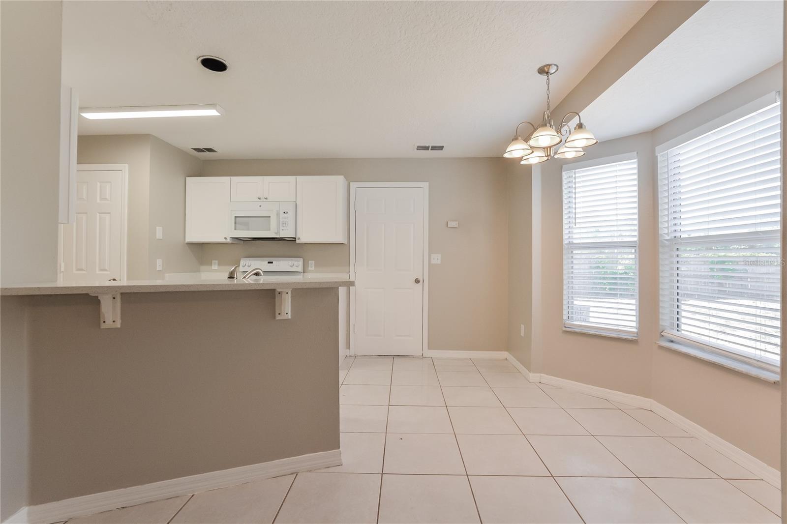 Image 4 of 17 For 2997 Beaumont Lane