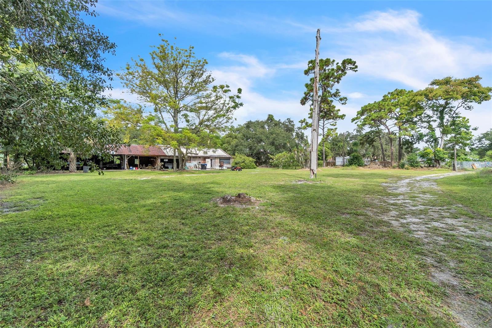 Image 3 of 16 For 9124-9188 Valencia College Lane