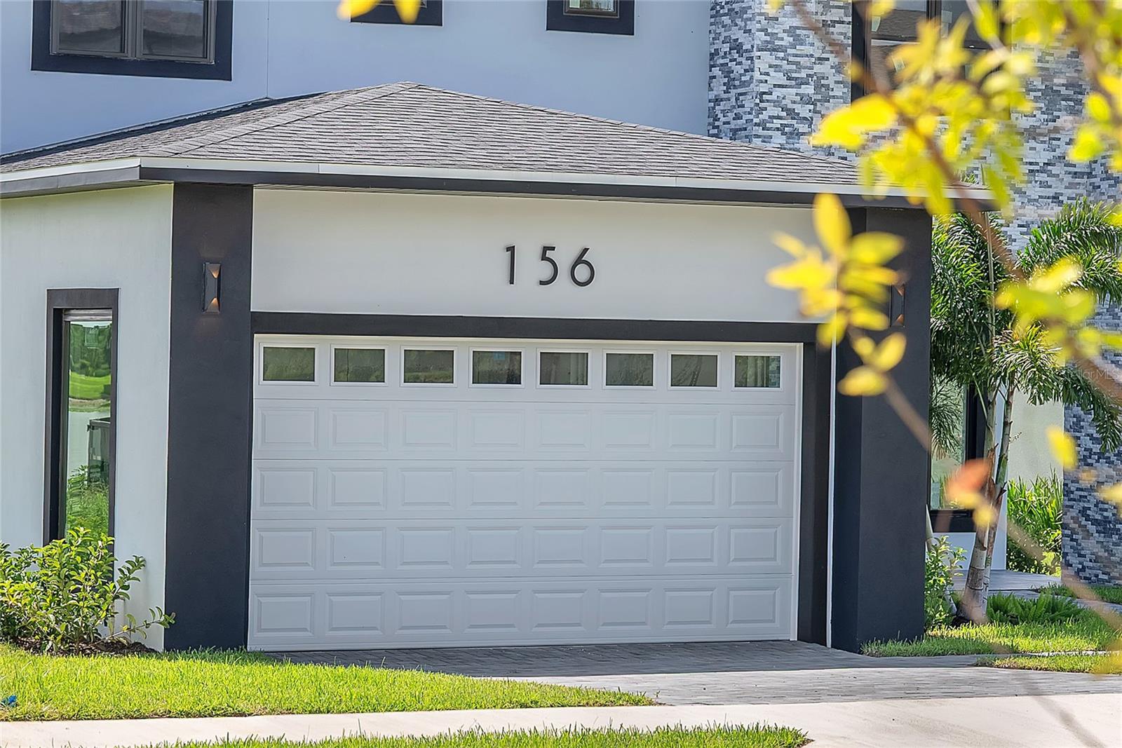 Image 10 of 92 For 156 Caladium Avenue