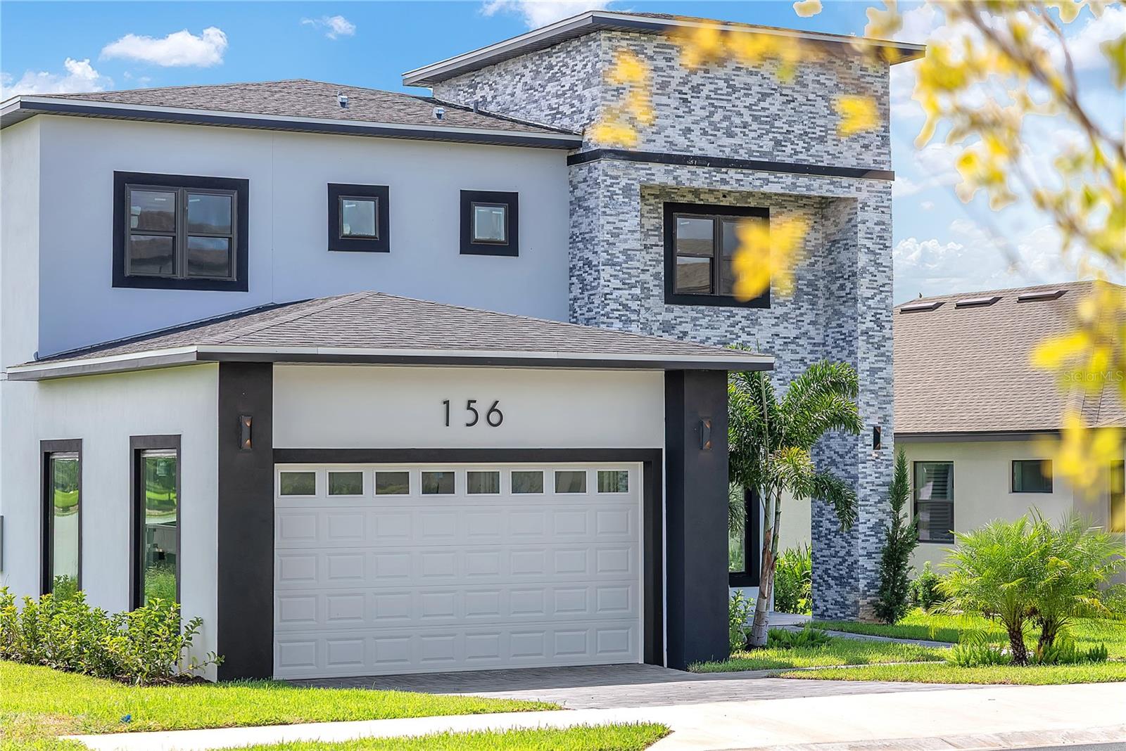 Image 9 of 92 For 156 Caladium Avenue