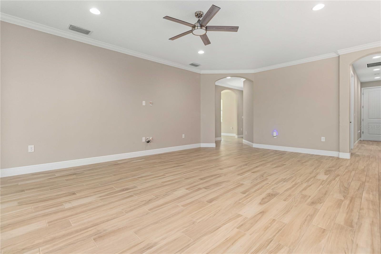 Image 10 of 47 For 7635 Wyndham Drive