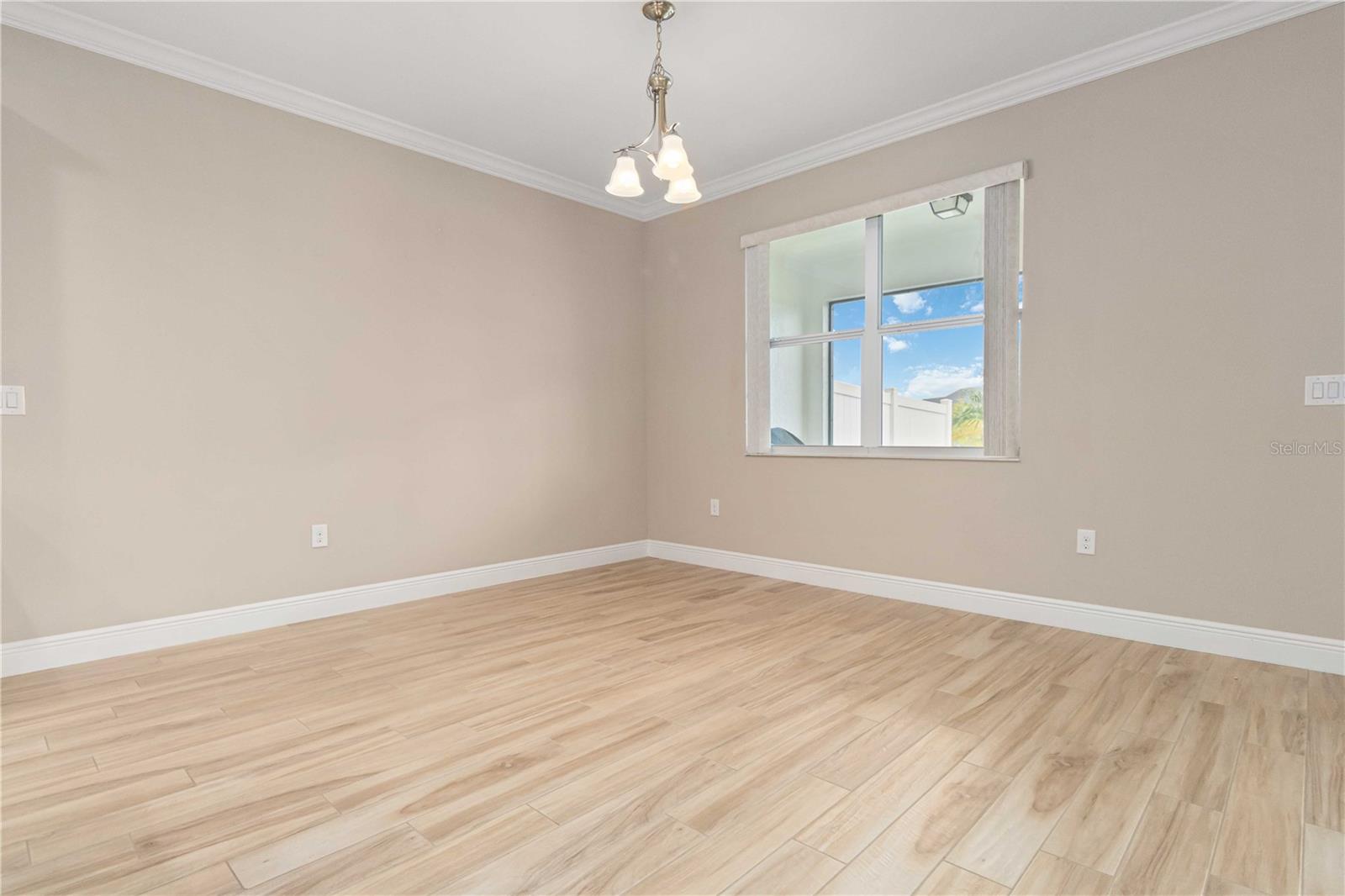 Image 13 of 47 For 7635 Wyndham Drive