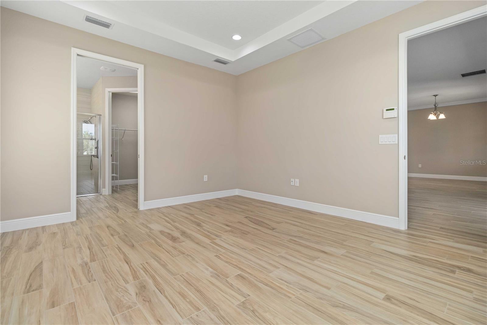 Image 19 of 47 For 7635 Wyndham Drive