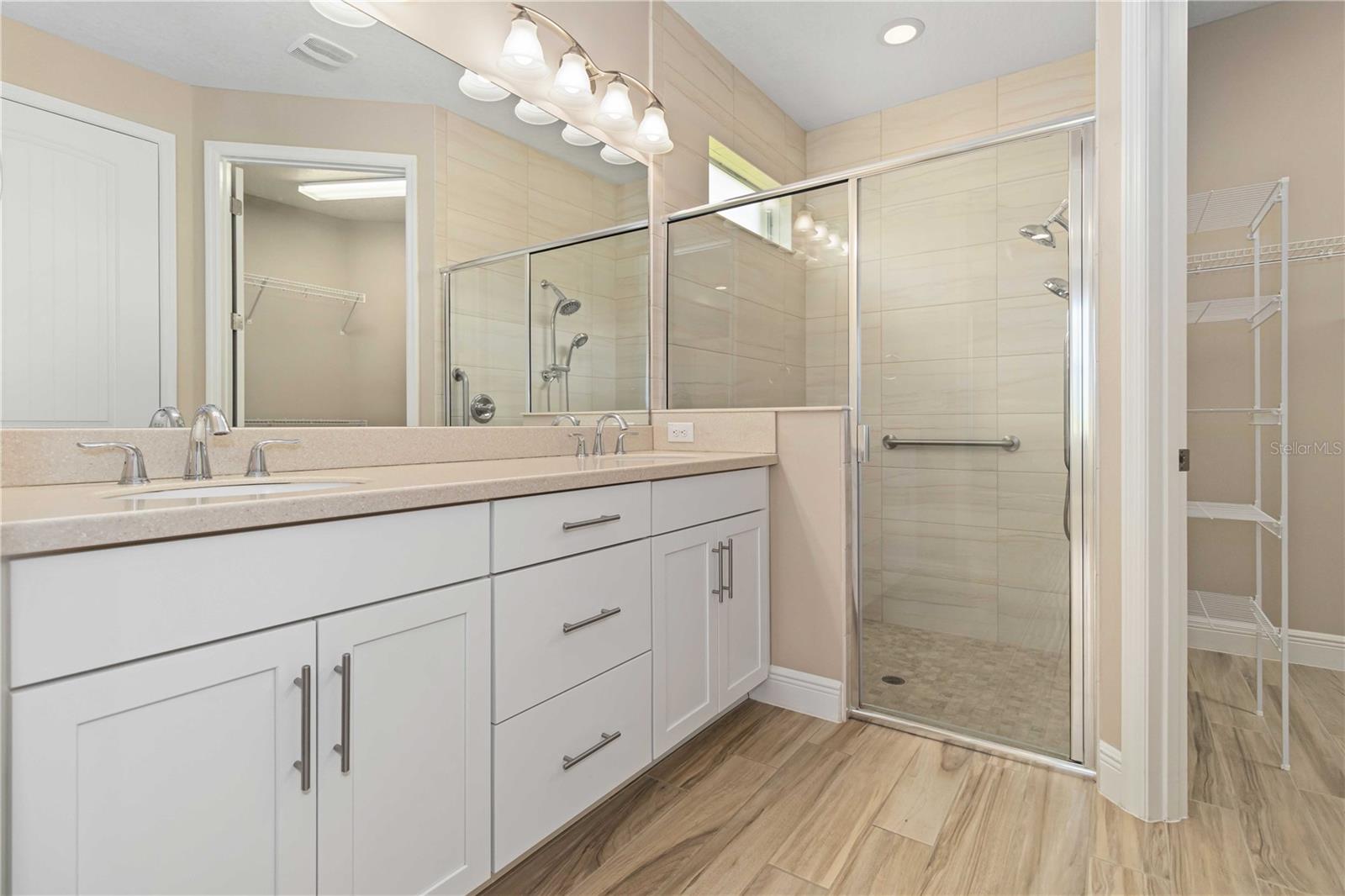 Image 21 of 47 For 7635 Wyndham Drive
