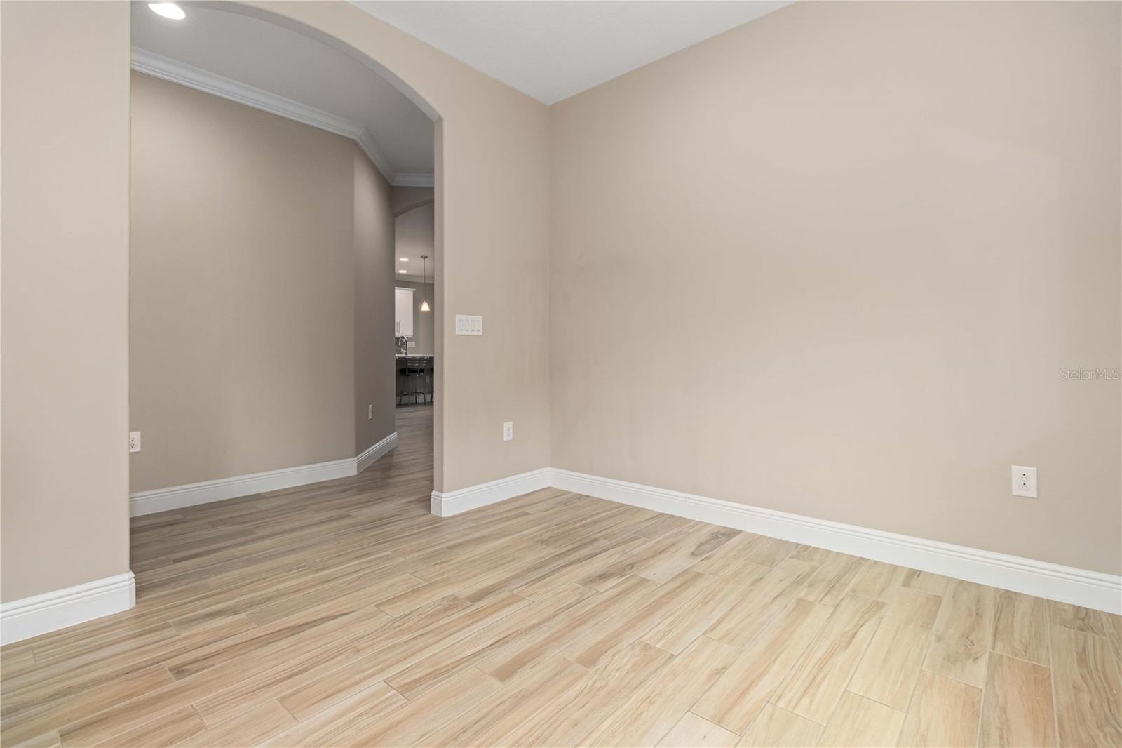 Image 6 of 47 For 7635 Wyndham Drive