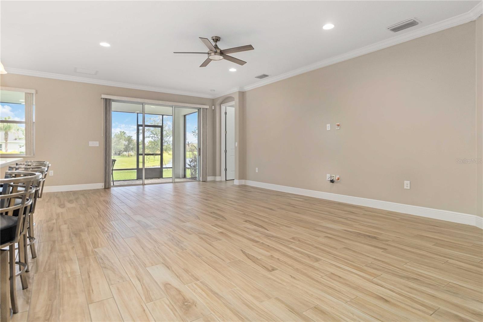Image 9 of 47 For 7635 Wyndham Drive