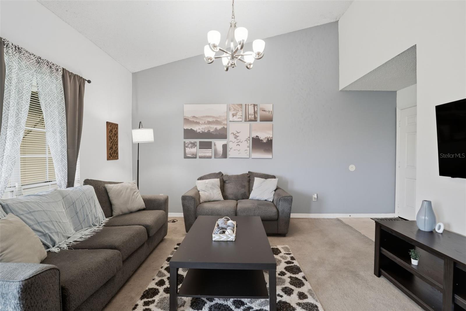 Image 3 of 26 For 4684 Pembrook Place I-205