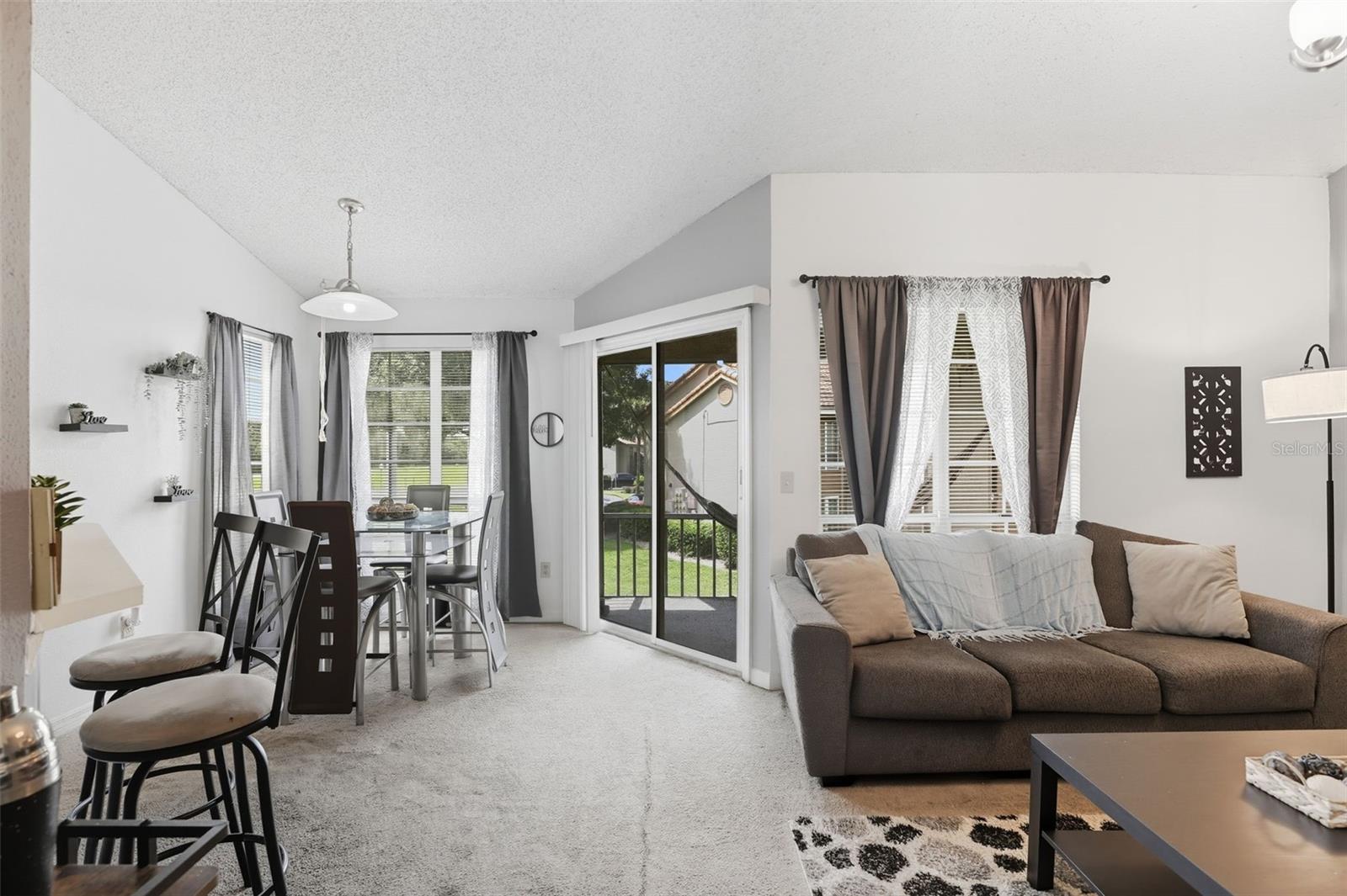 Image 5 of 26 For 4684 Pembrook Place I-205