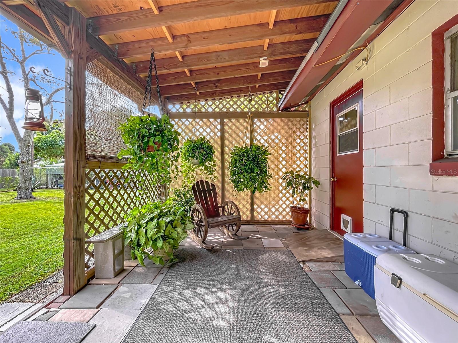 Image 23 of 31 For 566 Wisteria Avenue