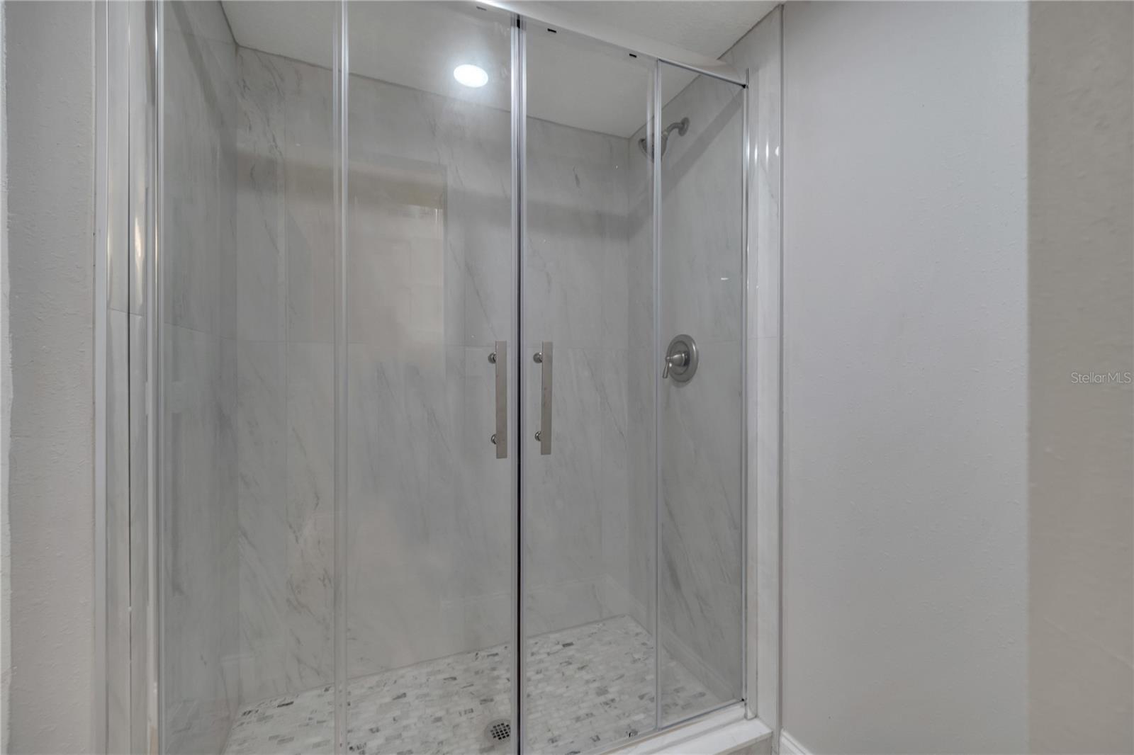 Image 16 of 62 For 2303 Bonneville Drive