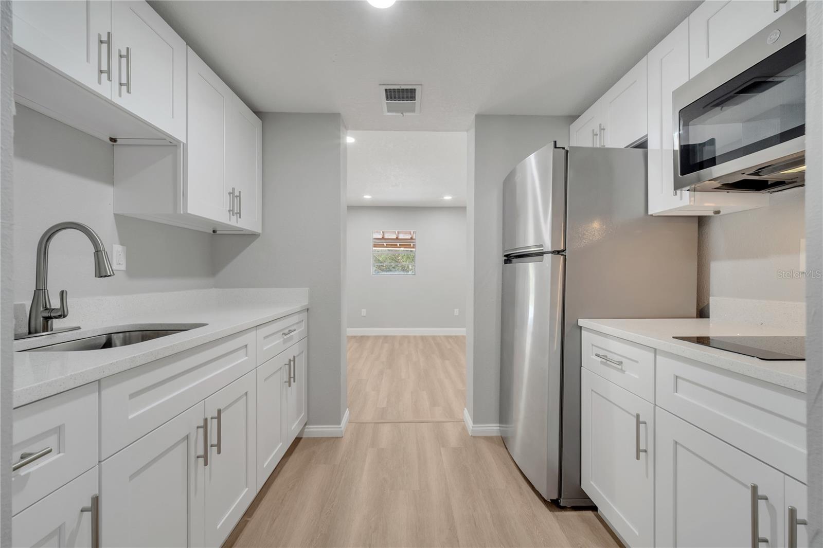 Image 22 of 62 For 2303 Bonneville Drive