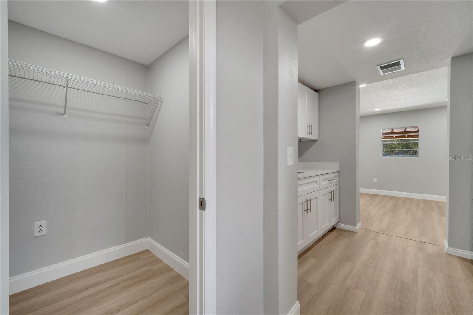 Image 25 of 62 For 2303 Bonneville Drive