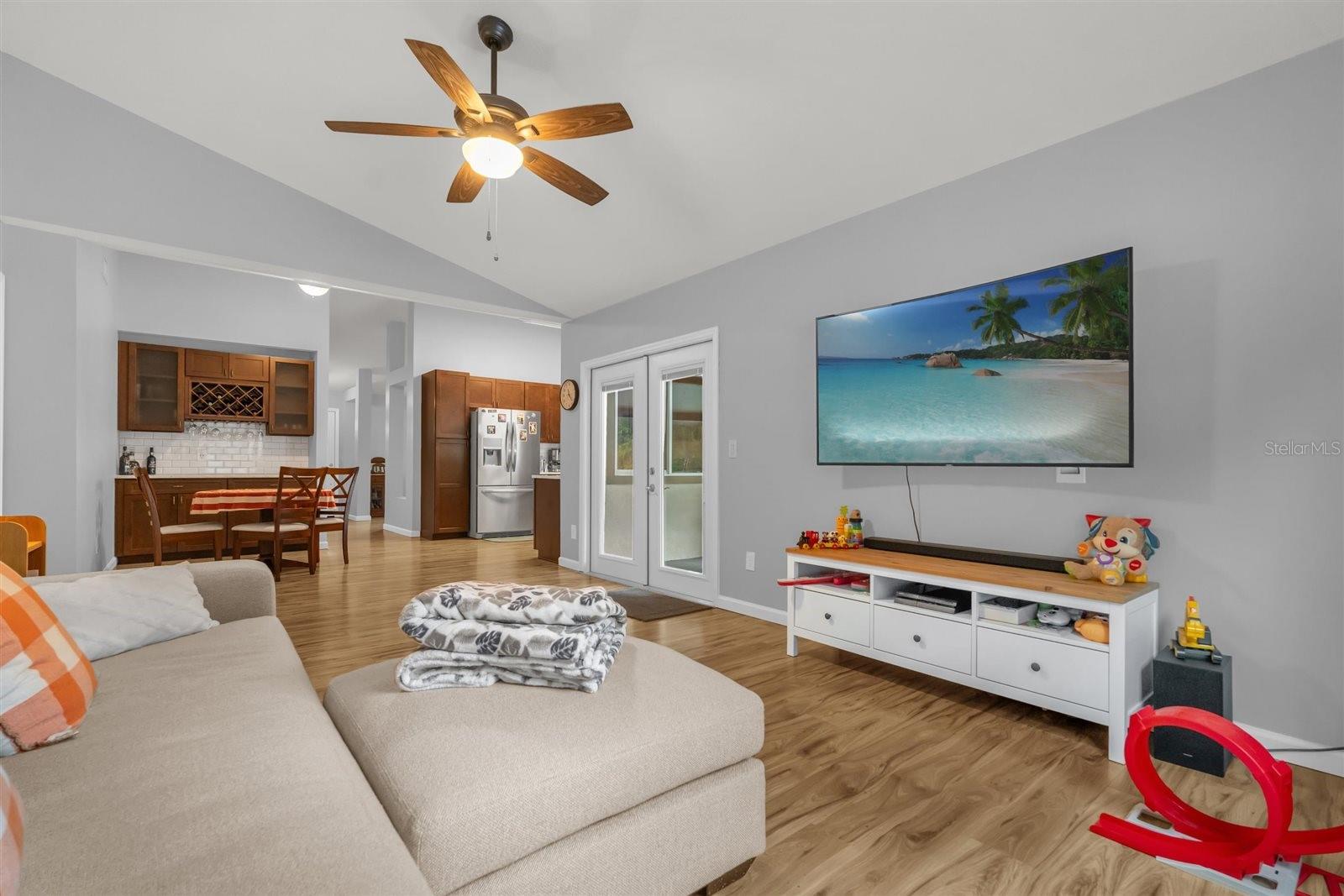 Image 4 of 27 For 3424 Fox Hollow Drive