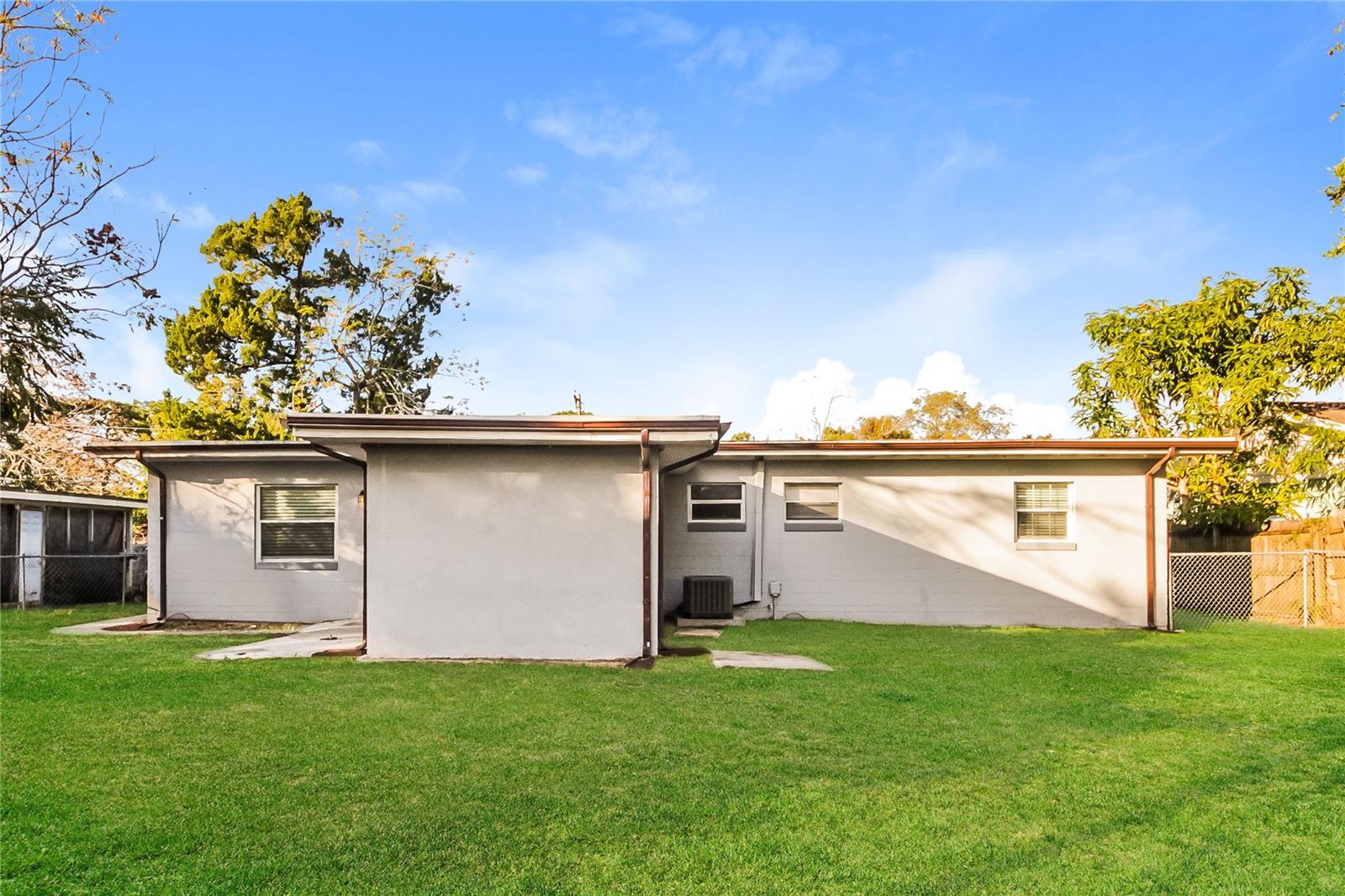 Image 14 of 16 For 6218 Balboa Drive