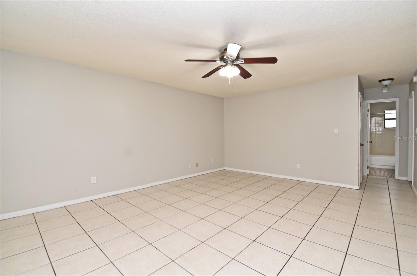 Image 3 of 12 For 7781 Fernbrook Way