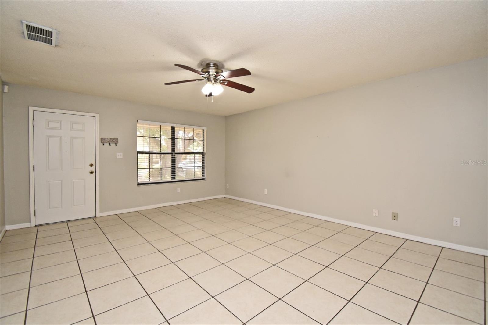 Image 4 of 12 For 7781 Fernbrook Way