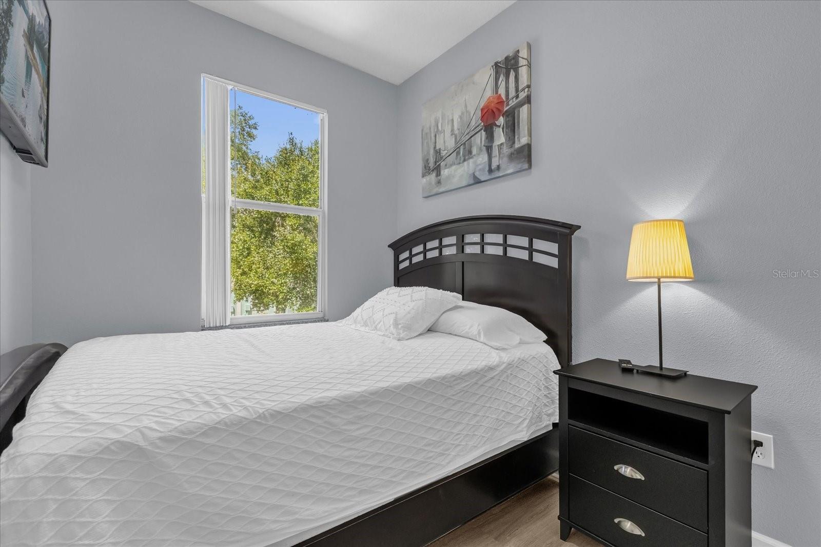 Image 10 of 29 For 627 Cornerstone Drive