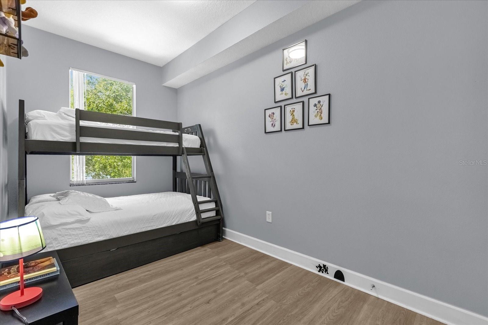 Image 13 of 29 For 627 Cornerstone Drive