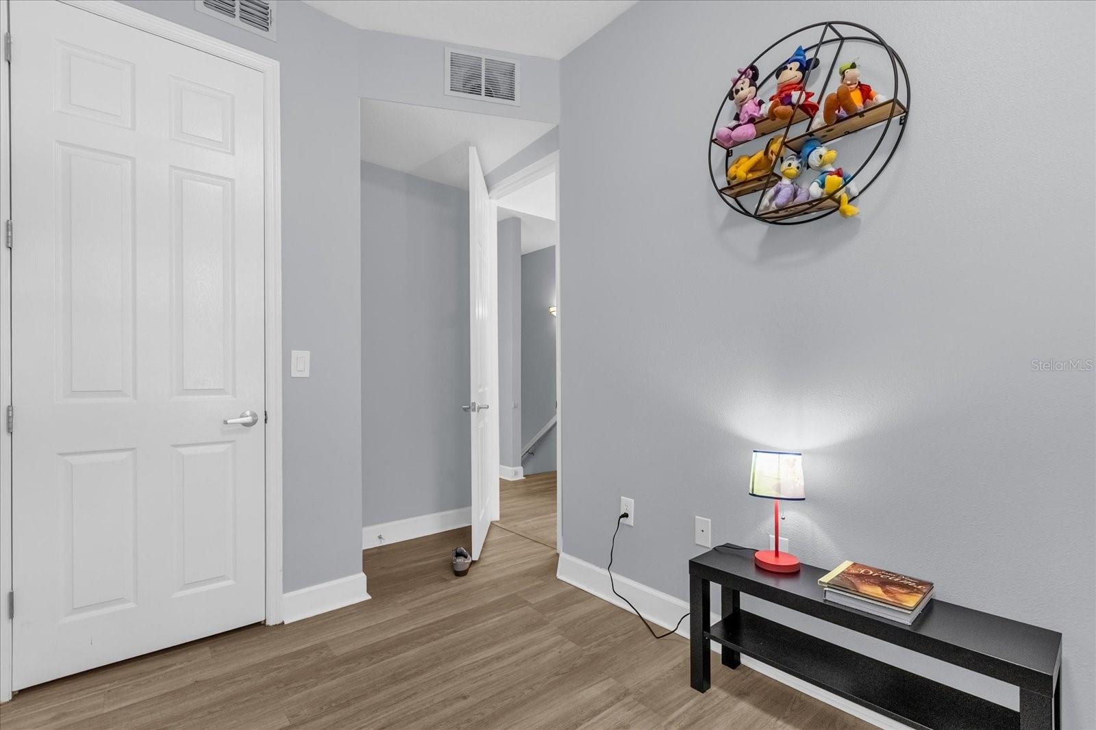 Image 14 of 29 For 627 Cornerstone Drive