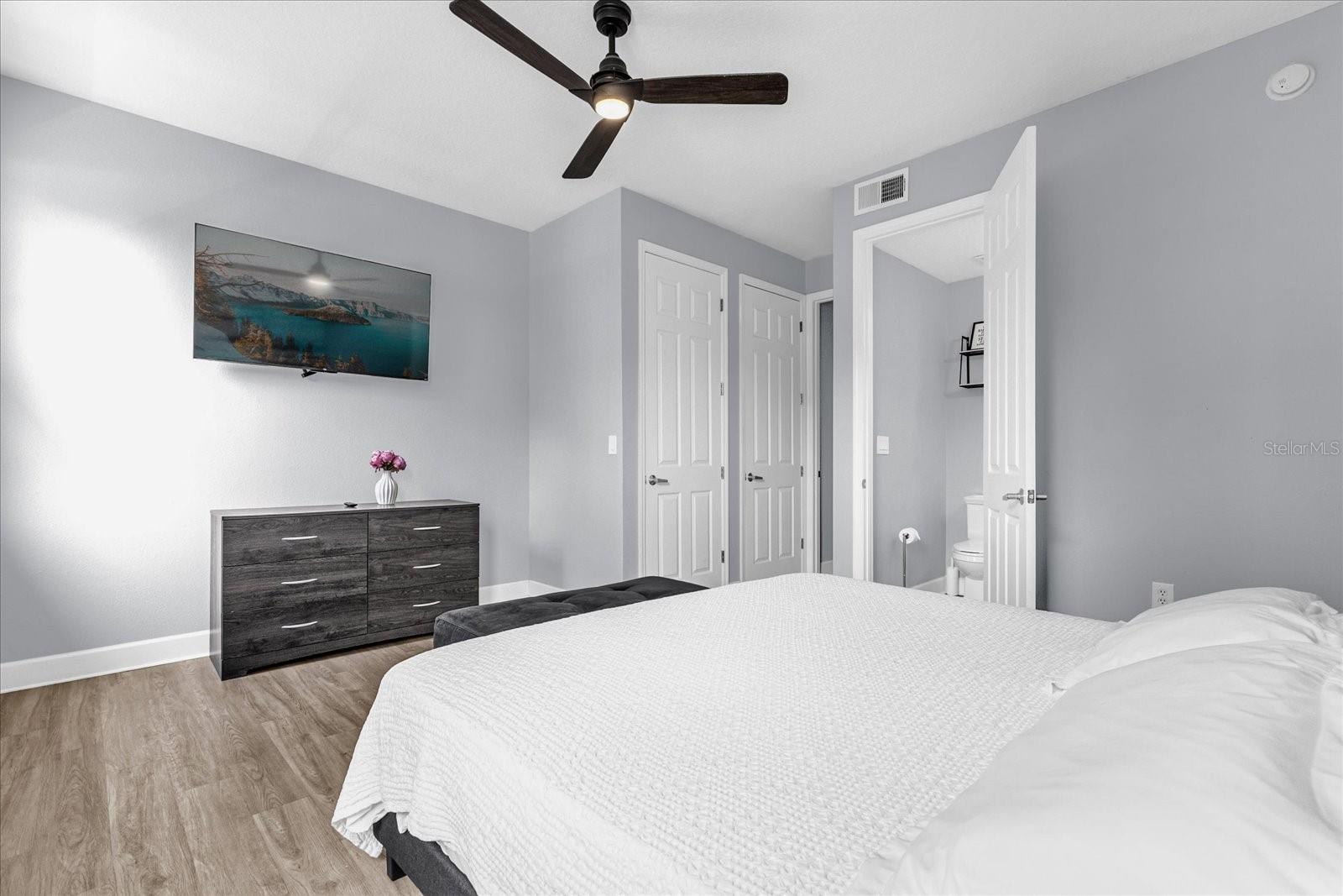 Image 17 of 29 For 627 Cornerstone Drive