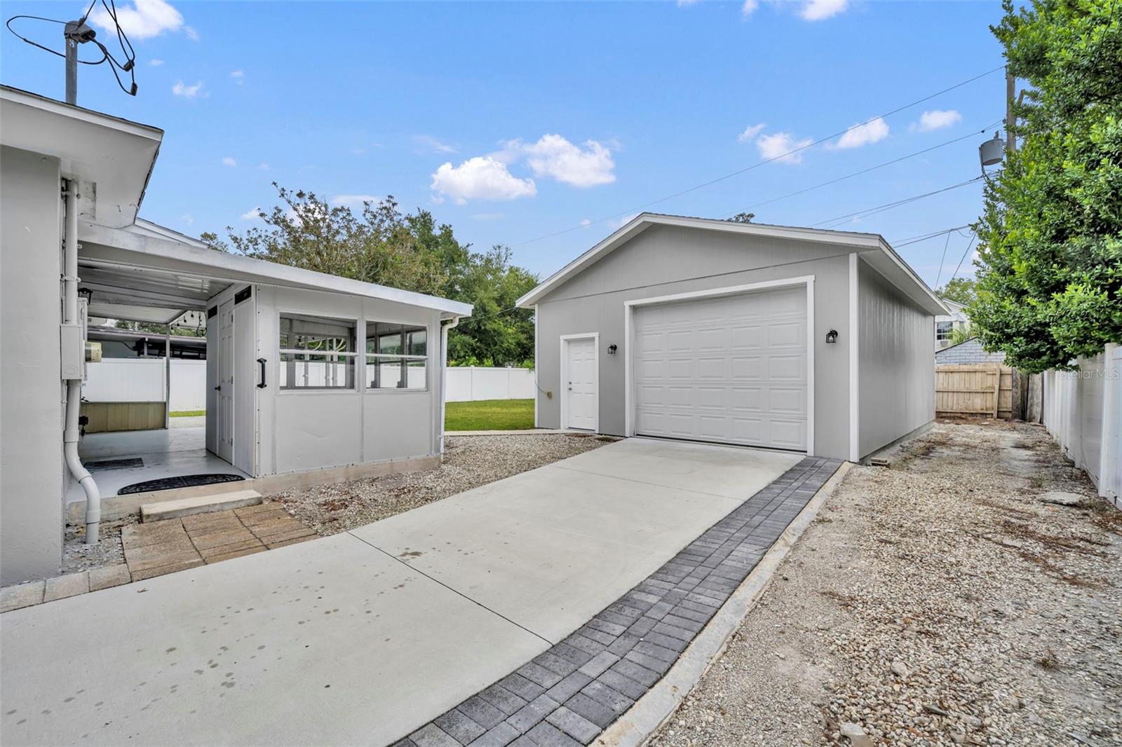 Image 16 of 20 For 3626 Bobolink Lane