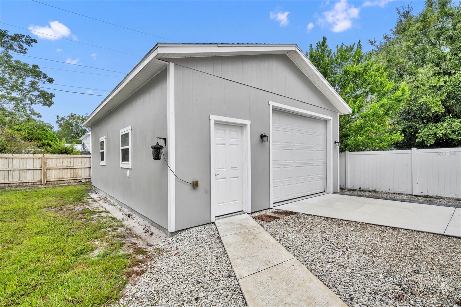 Image 17 of 20 For 3626 Bobolink Lane
