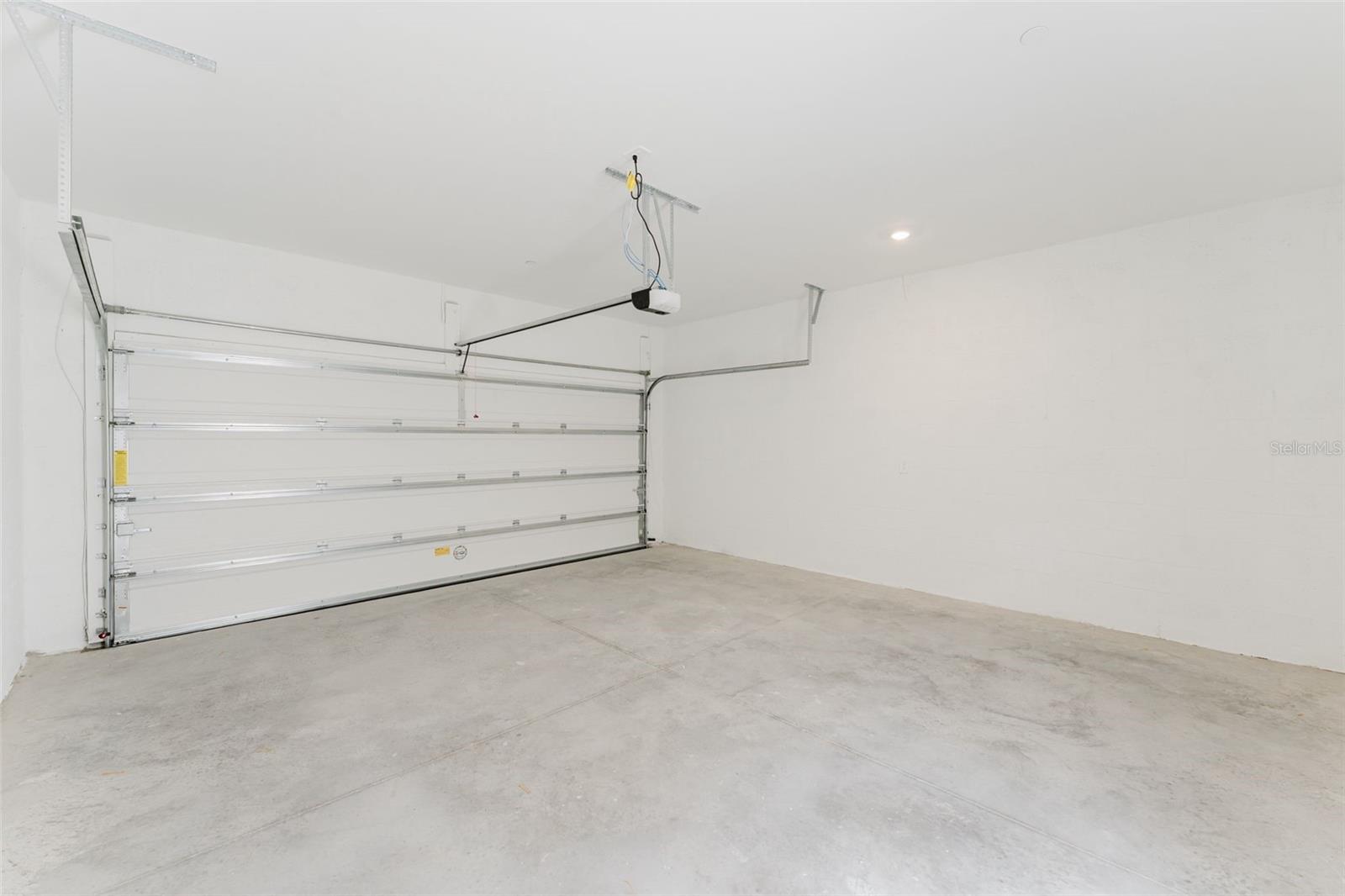 Image 17 of 23 For 2333 White Buffalo Street