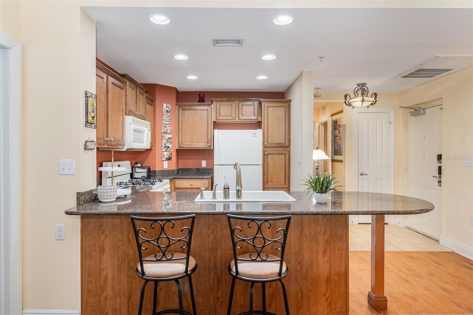 Image 10 of 31 For 7703 Heritage Crossing Way 102