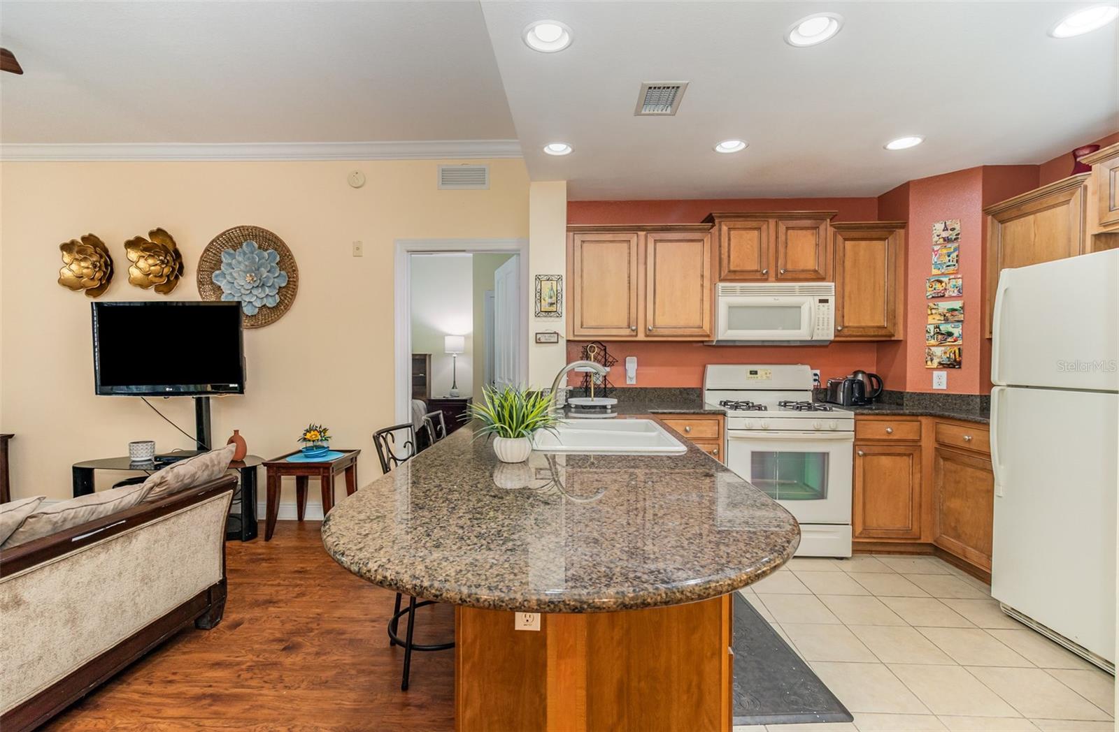 Image 9 of 31 For 7703 Heritage Crossing Way 102