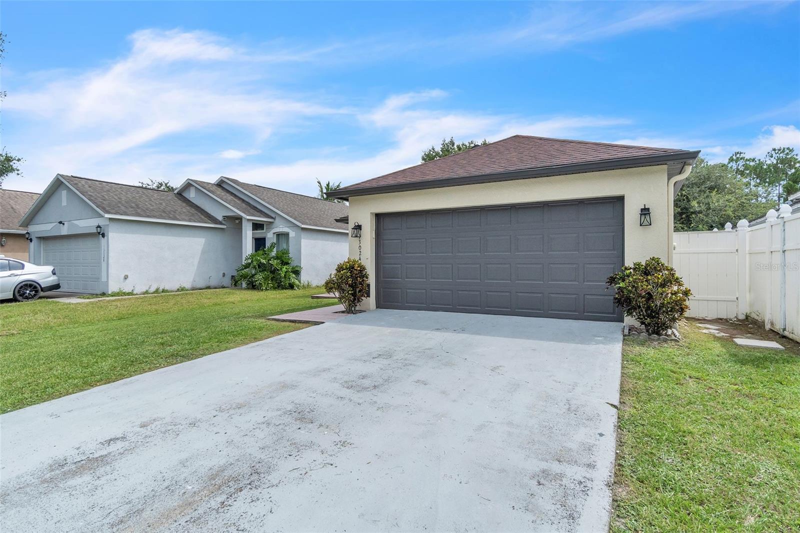 Image 3 of 36 For 13024 Odyssey Lake Way