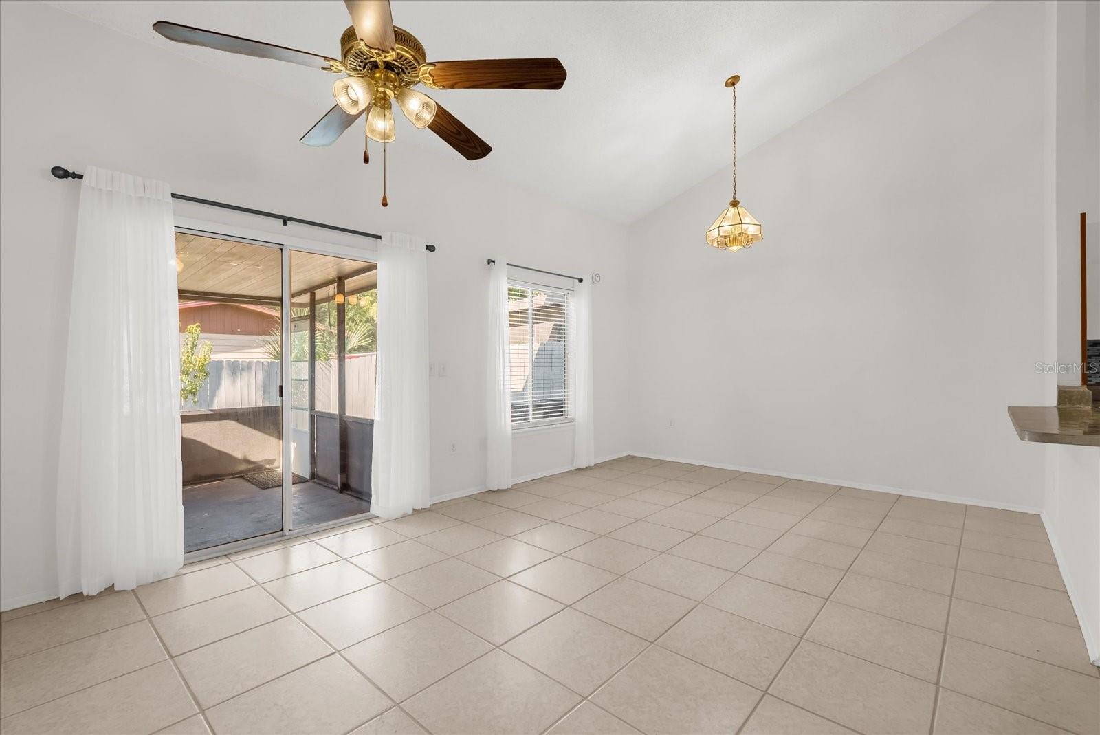 Image 3 of 28 For 997 Stucki Terrace