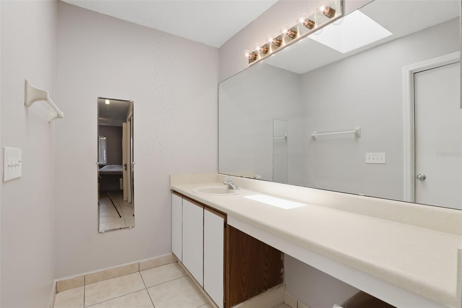 Image 19 of 29 For 1031 Apopka Woods Lane